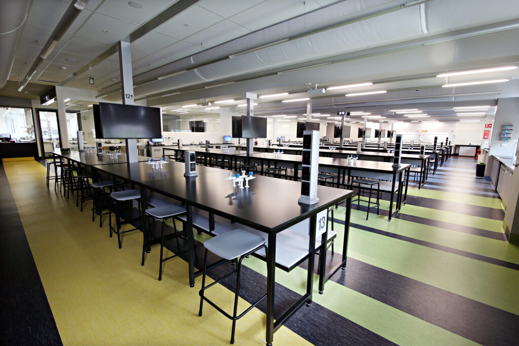 Laboratory Sector Furniture Trespa Top Lab Base Green Chemical Futures Building b