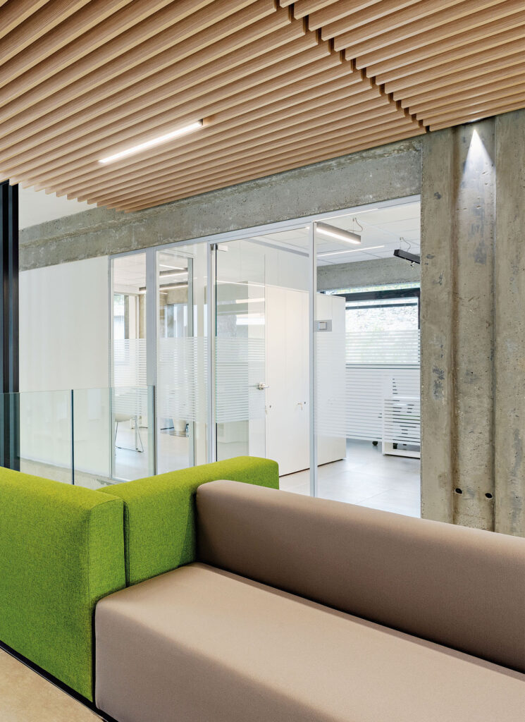 Acoustic System Office Design Fantoni My Flag Vertical Ceiling Blinds b