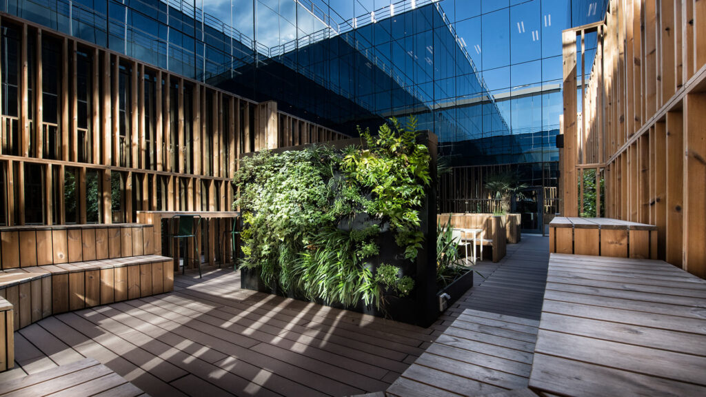 Exterior Office Design Facade Battens Lunawood Thermowood Wall CladdingOrange Office Madrid d