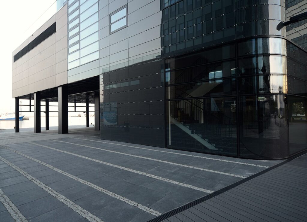Exterior Office Design Facade Swisspearl Authentic Patina Original P070 Gdynia Poland f
