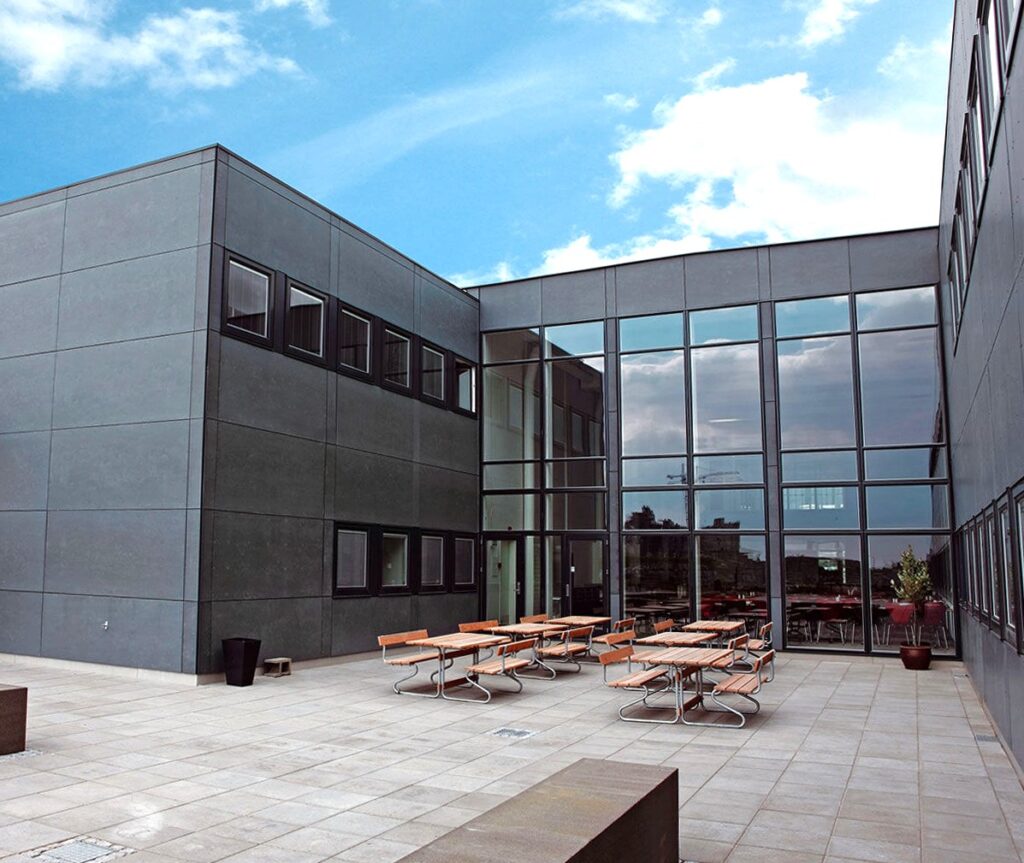 Exterior Office Design Facade Swisspearl Authentic Patina Original P070 Metroselkabet Copenhagen a