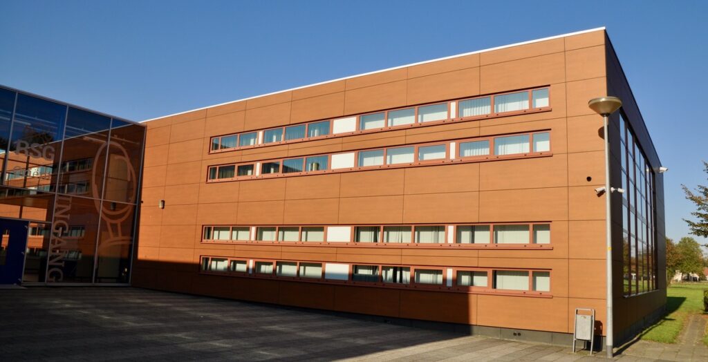 Exterior Office Design Facade Trespa Meteon Compact Wood Deco RSG Levant Zeewolde a