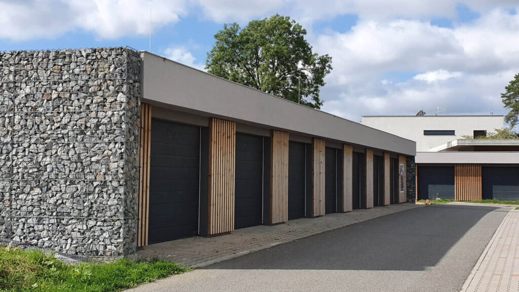 Exterior Residential Facade Lunawood Thermowood Wall Cladding Carage Czech a