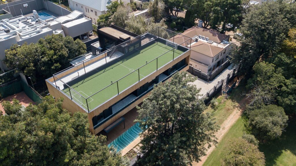 Exterior Residential Facade Lunawood Thermowwod Wall Cladding Private House in Illovo Urbanstone Architecture b