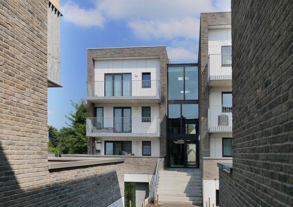Exterior Residential Facade Swisspearl Authentic Patina Original P 020 Solid S212 Apartments Belgium b