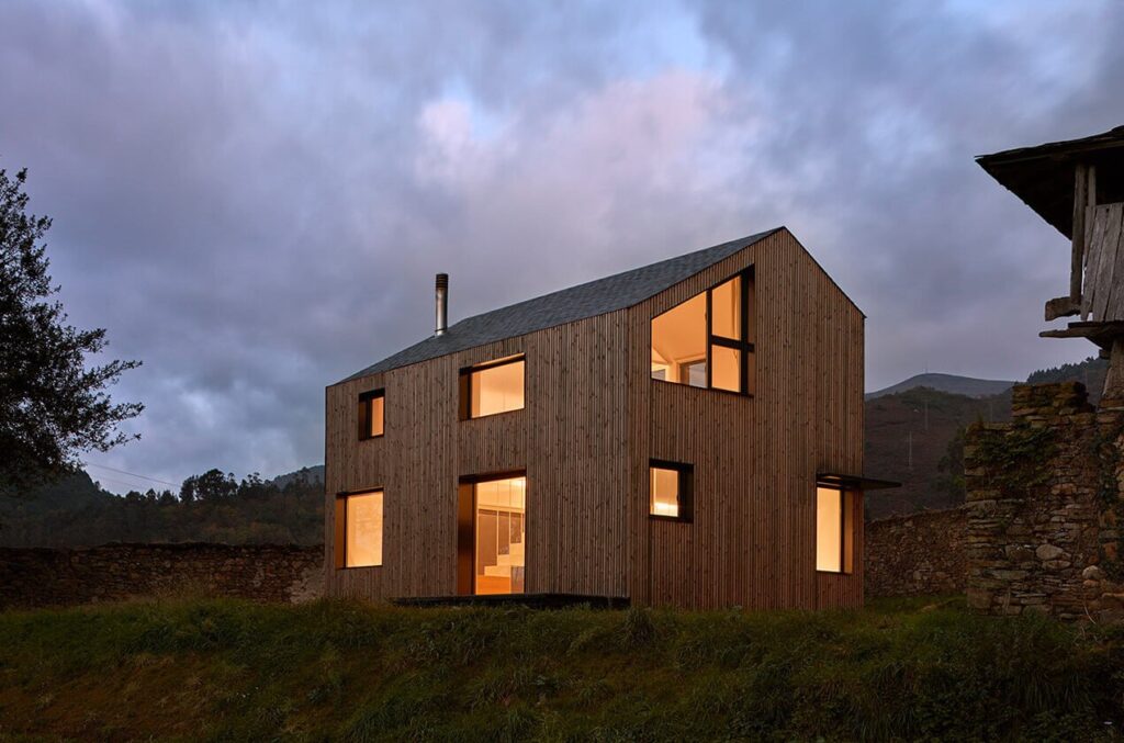 Exterior Residential Home Design Facades Lunawood Thermowood Casa Montana
