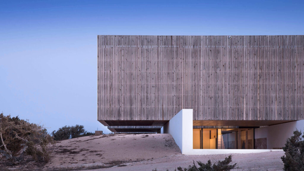 Exterior Residential Sector Facades Lunawood Grayed Contemporary Villa REMA Arquitectos Casa A Portugal a