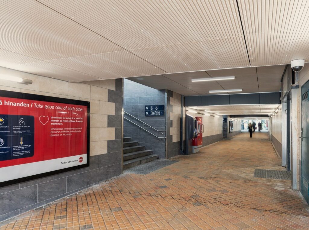 Exterior Transportation Facade Swisspearl Authentic Patina Inline P545 P050 Raiway Station c